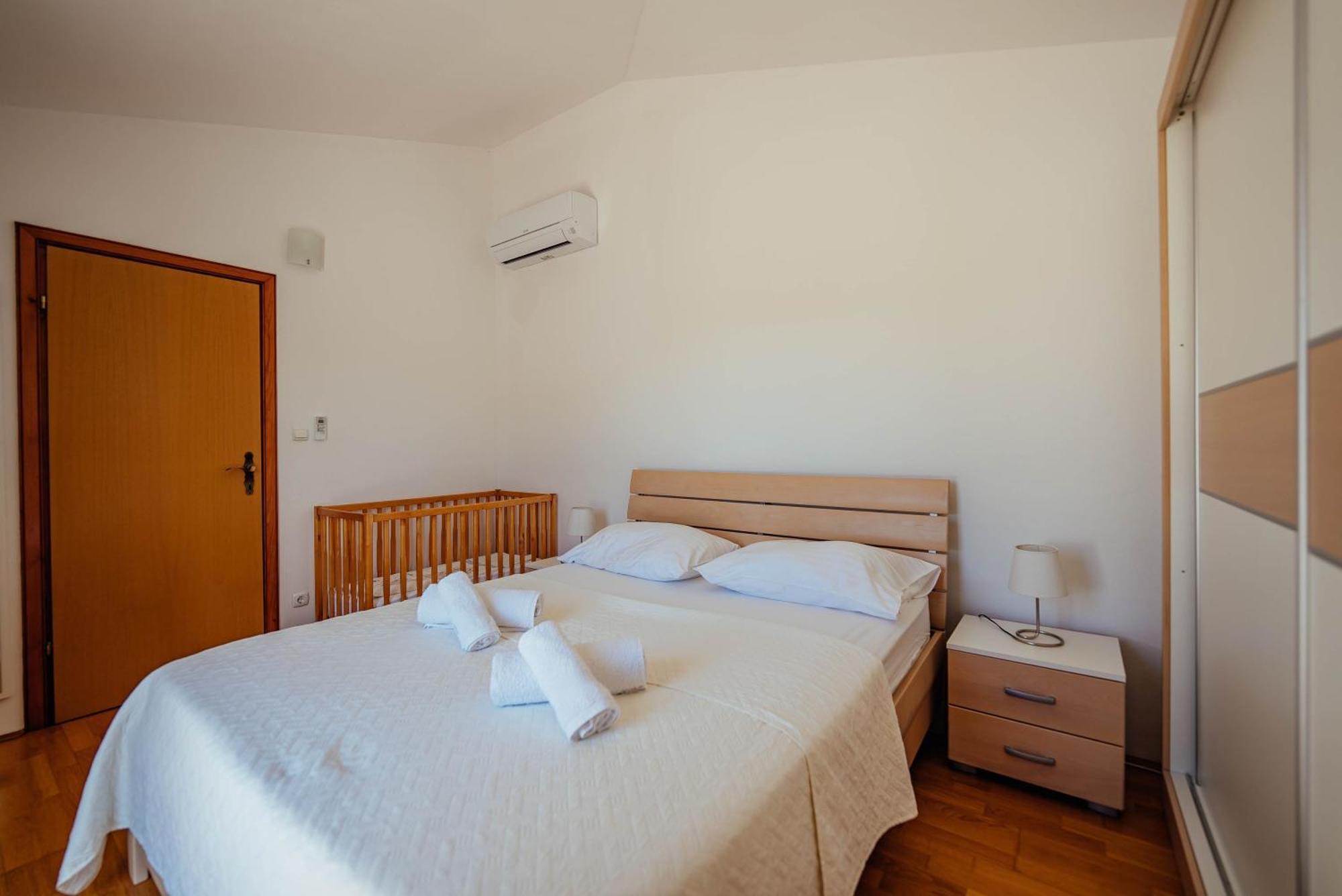 Villa Latica Donji Prolozac Bagian luar foto